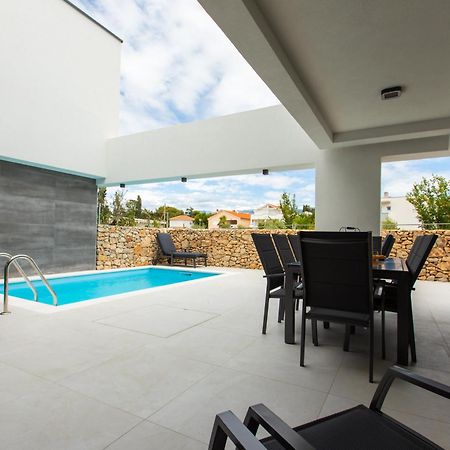 Novalja Bay Villas Quarto foto